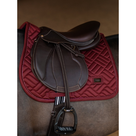 Suador Salt Equestrian Stockholm Modern Bordeus | Complements selles