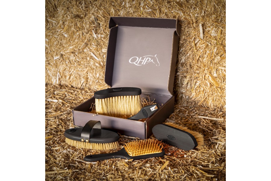Raspalls Grooming Royal Cavall QHP Negre | Salut i higiene per a cavalls