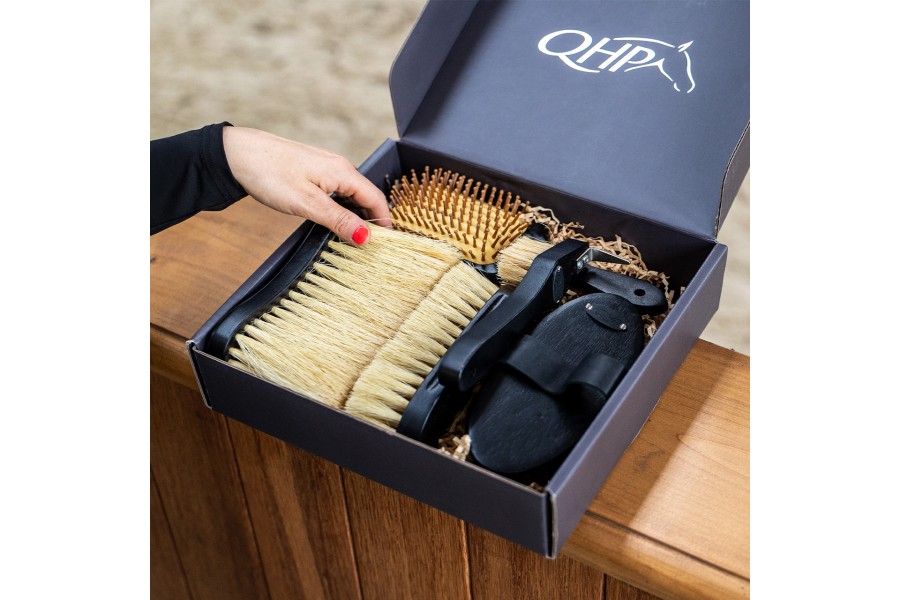 Cepillos Grooming Royal Caballo QHP Negro | Salud e higiene para caballos