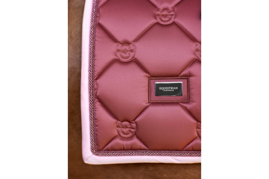 Suador Doma Equestrian Stockholm Amber Rose