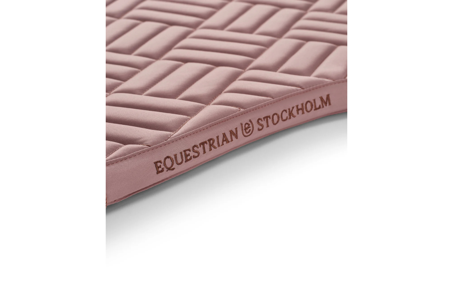 Suadadero Salto Equestrian Stockholm Modern Midsummer Blush