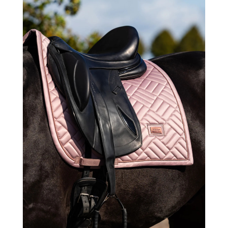 Suadadero Doma Equestrian Stockholm Modern Midsummer Blush