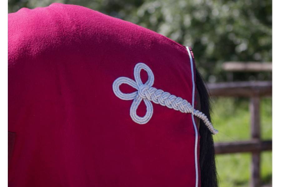 Manta Caballo Polar QHP Ornament Bordeus/Plata | Equestrian. Calvet
