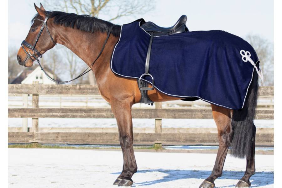 Manta Riñonera QHP Polar Ornament Azul Marino | Equestrian. Calvet Animals